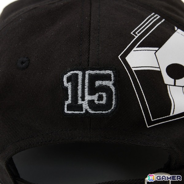 アニメ「BLEACH 千年血戦篇」黒崎一護と平子真子をイメージしたアウターやバッグなど4アイテムが登場!斬月を使用した特別写真も公開の画像