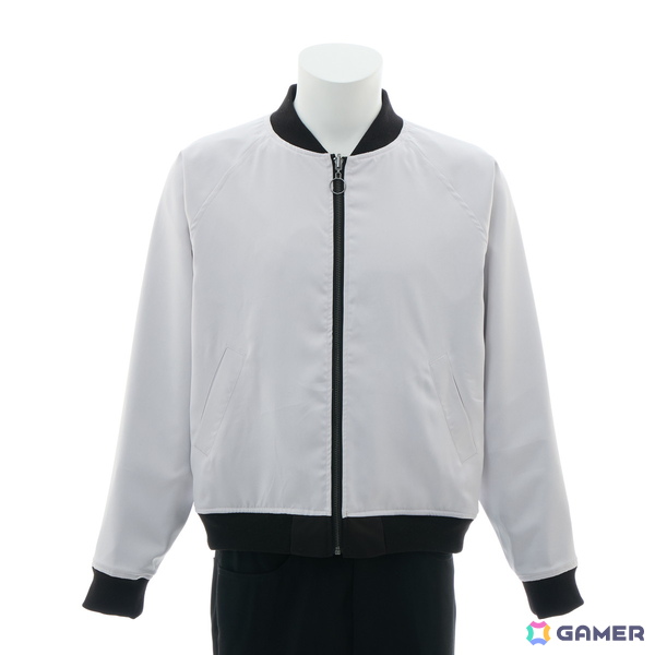 アニメ「BLEACH 千年血戦篇」黒崎一護と平子真子をイメージしたアウターやバッグなど4アイテムが登場!斬月を使用した特別写真も公開の画像