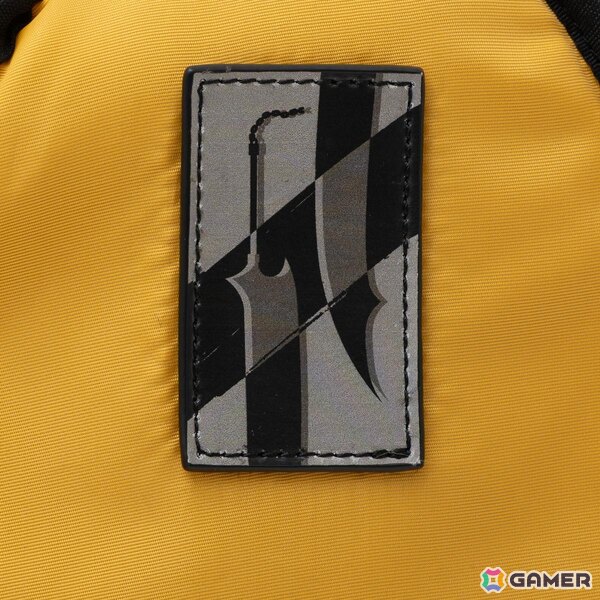 アニメ「BLEACH 千年血戦篇」黒崎一護と平子真子をイメージしたアウターやバッグなど4アイテムが登場!斬月を使用した特別写真も公開の画像