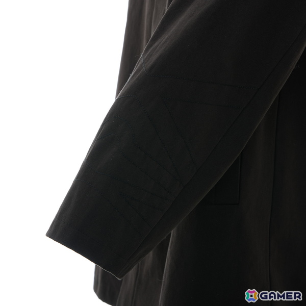 アニメ「BLEACH 千年血戦篇」黒崎一護と平子真子をイメージしたアウターやバッグなど4アイテムが登場!斬月を使用した特別写真も公開の画像