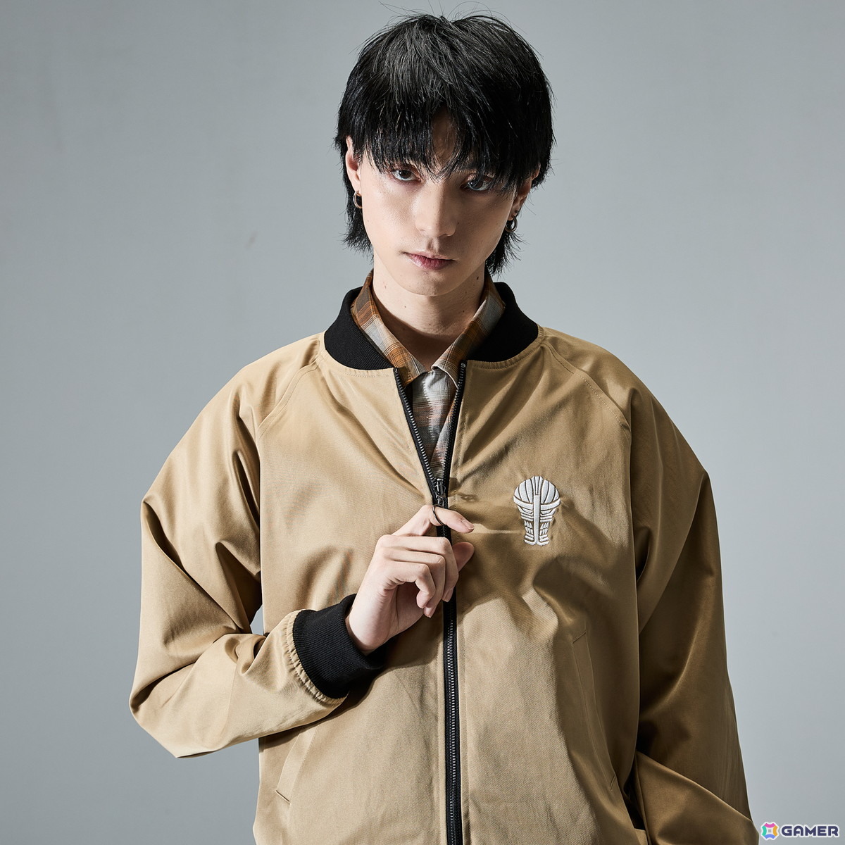 アニメ「BLEACH 千年血戦篇」黒崎一護と平子真子をイメージしたアウターやバッグなど4アイテムが登場！斬月を使用した特別写真も公開の画像55