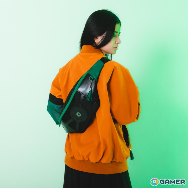 「Hades II」冥界の王女・メリノエを細部まで表現した腕時計、ブルゾン、ボディバッグが登場！の画像