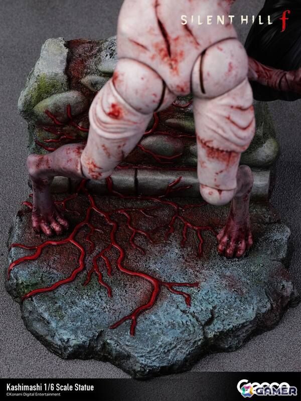 「SILENT HILL f」プレイヤーを追い詰めるバケモノ・カシマシが1/6スケールスタチューとして登場！台座も1960年代の日本の田舎町・戎が丘の路地裏をモチーフにの画像22