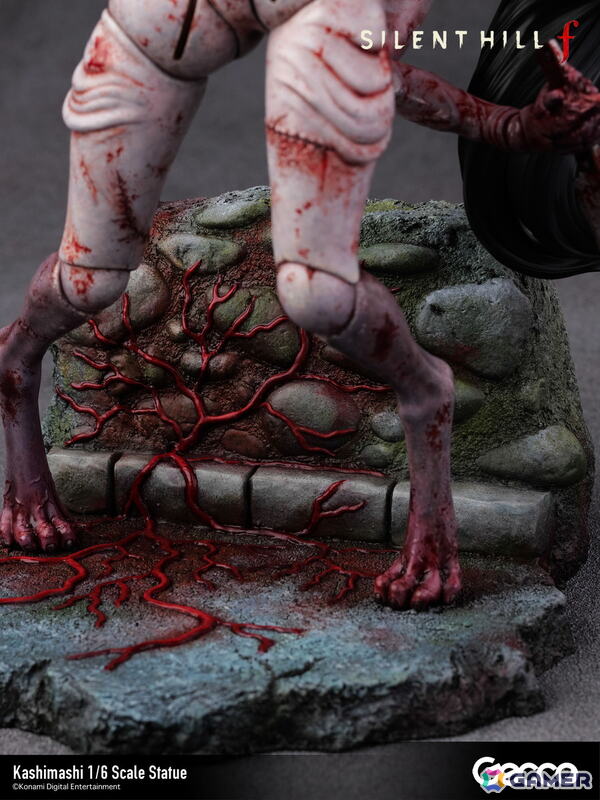 「SILENT HILL f」プレイヤーを追い詰めるバケモノ・カシマシが1/6スケールスタチューとして登場！台座も1960年代の日本の田舎町・戎が丘の路地裏をモチーフにの画像23