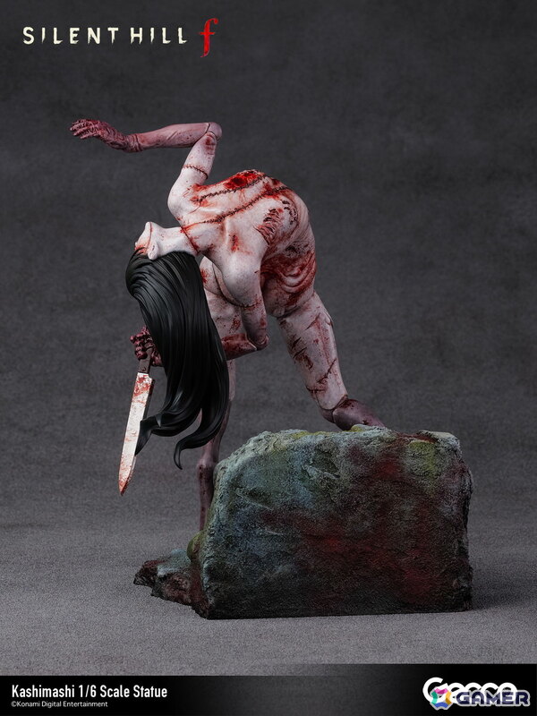 「SILENT HILL f」プレイヤーを追い詰めるバケモノ・カシマシが1/6スケールスタチューとして登場！台座も1960年代の日本の田舎町・戎が丘の路地裏をモチーフにの画像5
