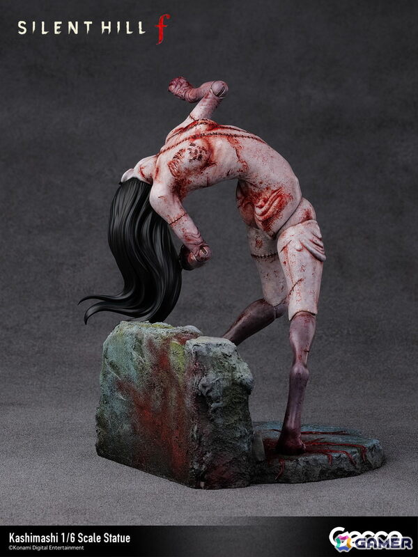 「SILENT HILL f」プレイヤーを追い詰めるバケモノ・カシマシが1/6スケールスタチューとして登場！台座も1960年代の日本の田舎町・戎が丘の路地裏をモチーフにの画像7
