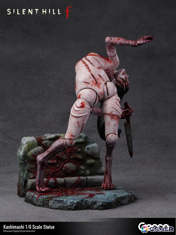 「SILENT HILL f」プレイヤーを追い詰めるバケモノ・カシマシが1/6スケールスタチューとして登場！台座も1960年代の日本の田舎町・戎が丘の路地裏をモチーフにの画像9