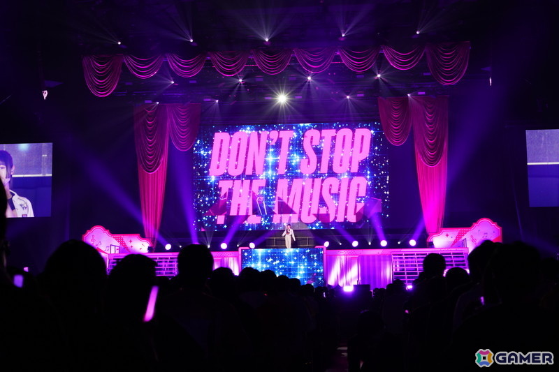 ブラスバンド、ダンサー、バンドによる演奏・演出で「学マス」の音楽を幅広く堪能できた「初星音楽祭」DAY1レポートの画像