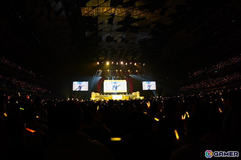 ブラスバンド、ダンサー、バンドによる演奏・演出で「学マス」の音楽を幅広く堪能できた「初星音楽祭」DAY1レポートの画像