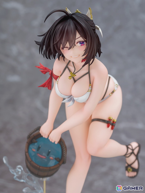 「ユミアのアトリエ」ユミアが夏の日差しを感じさせる瑞々しい水着姿で立体化！ぷにをバケツで汲み上げた瞬間の弾けるような笑顔が印象的の画像13
