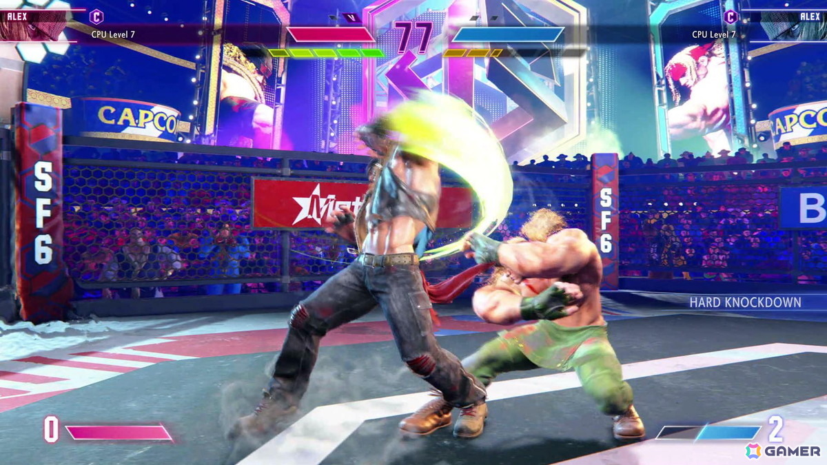 やっぱり元気に「エルボゥ!」するのがアレックスらしくて良いのかも