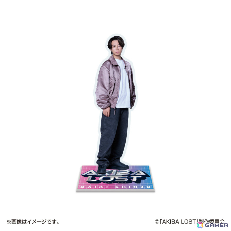 「AKIBA LOST」ポップアップショップの事後通販がTHEキャラでスタート!新城大輝たちのアクスタやポストカードセットなどがラインナップの画像