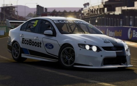 「Project Motor Racing」オーストラリアを代表する伝統的なマッスルカーとして親しまれている「Ford Falcon V8 2013」が無料DLCで追加！