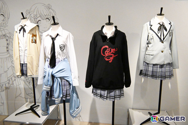 「シャニマス衣装展」東京会場をフォトレポート！「我儘なまま」のソロ衣装を含む多数の衣装を細部まで楽しめるの画像10