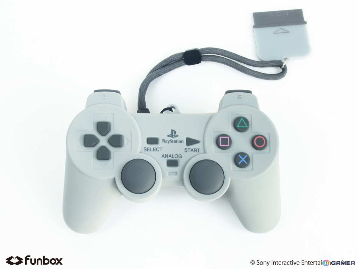 初代PlayStationのコントローラを再現した「シリコーンポーチ DUALSHOCK」が3月17日に発売!初代PlayStationをイメージしたシリコーンポーチの再販もの画像