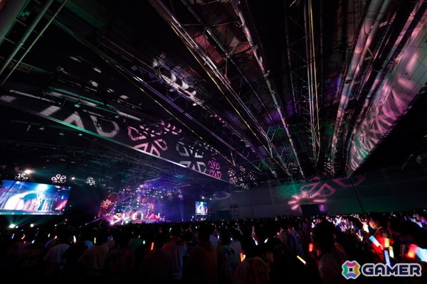 七尾百合子が空想し書き上げたリリィと青年の物語！「アイドルマスター ミリオンライブ！」11thライブDAY2「百合咲き誇るレムリア」レポートの画像22