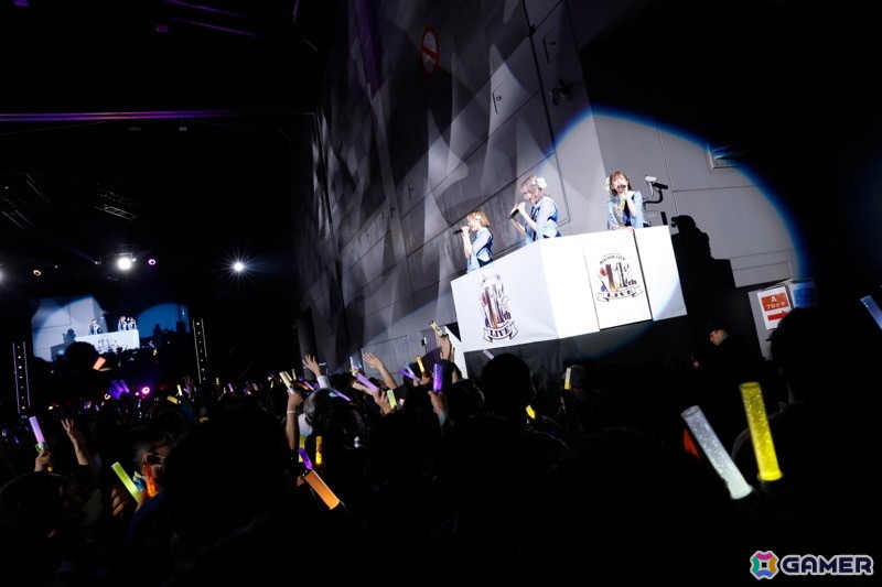 七尾百合子が空想し書き上げたリリィと青年の物語!「アイドルマスター ミリオンライブ!」11thライブDAY2「百合咲き誇るレムリア」レポートの画像