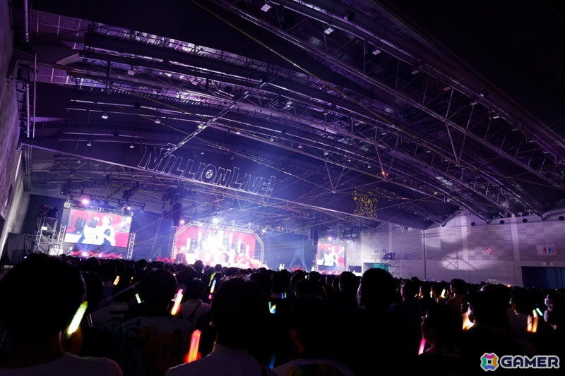 七尾百合子が空想し書き上げたリリィと青年の物語!「アイドルマスター ミリオンライブ!」11thライブDAY2「百合咲き誇るレムリア」レポートの画像