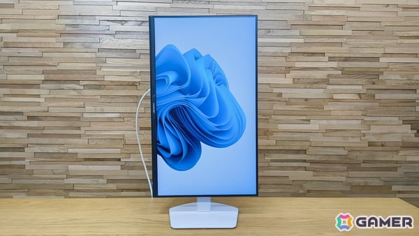 AMZFASTのゲーミングモニター「AMZG24F6QL」をレビュー！シンプルながら機能性抜群、スタンド調整の自由度の高さも魅力的の画像12