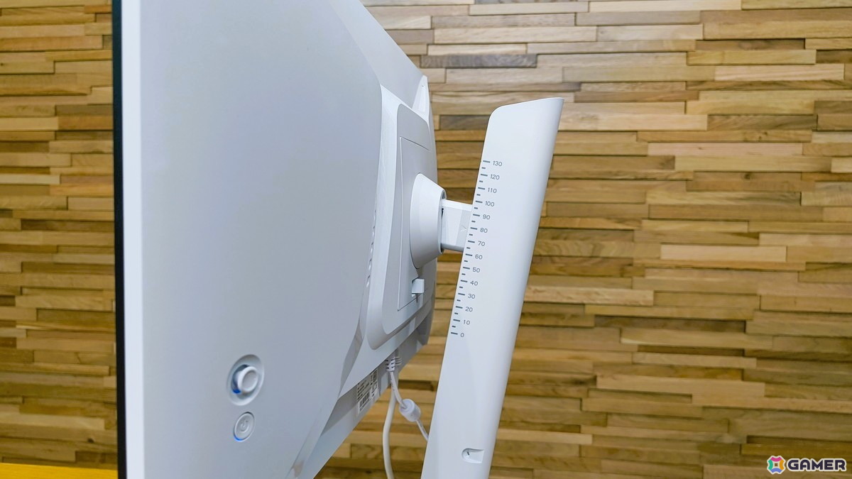 AMZFASTのゲーミングモニター「AMZG24F6QL」をレビュー！シンプルながら機能性抜群、スタンド調整の自由度の高さも魅力的の画像17