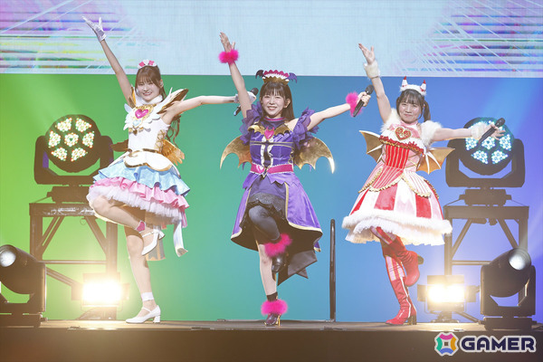 「アイドルタイムプリパラ」ガァルマゲドンによるライブ「『悪魔の宴～しもべたちよ、呪ってやる！なの！ガァル！～』by プリパラ」の公式レポートが公開！の画像19