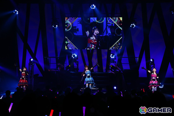 「アイドルタイムプリパラ」ガァルマゲドンによるライブ「『悪魔の宴～しもべたちよ、呪ってやる！なの！ガァル！～』by プリパラ」の公式レポートが公開！の画像4