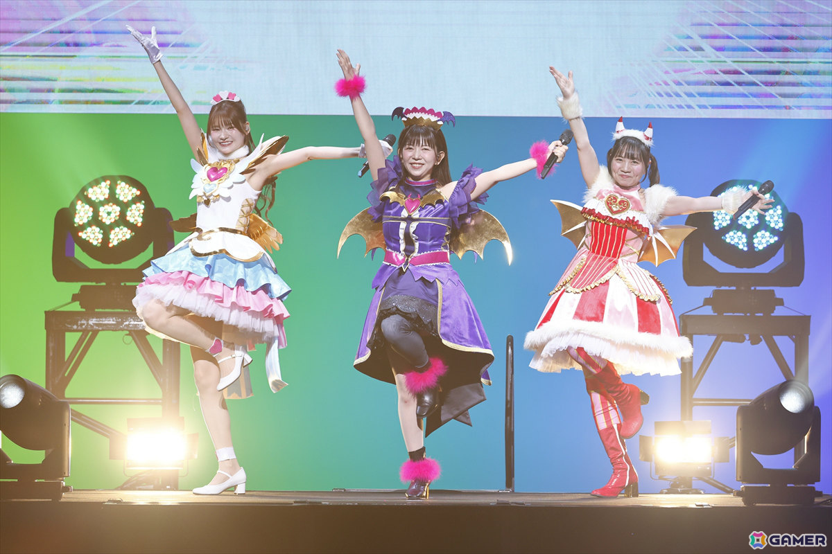 「アイドルタイムプリパラ」ガァルマゲドンによるライブ「『悪魔の宴～しもべたちよ、呪ってやる！なの！ガァル！～』by プリパラ」の公式レポートが公開！の画像