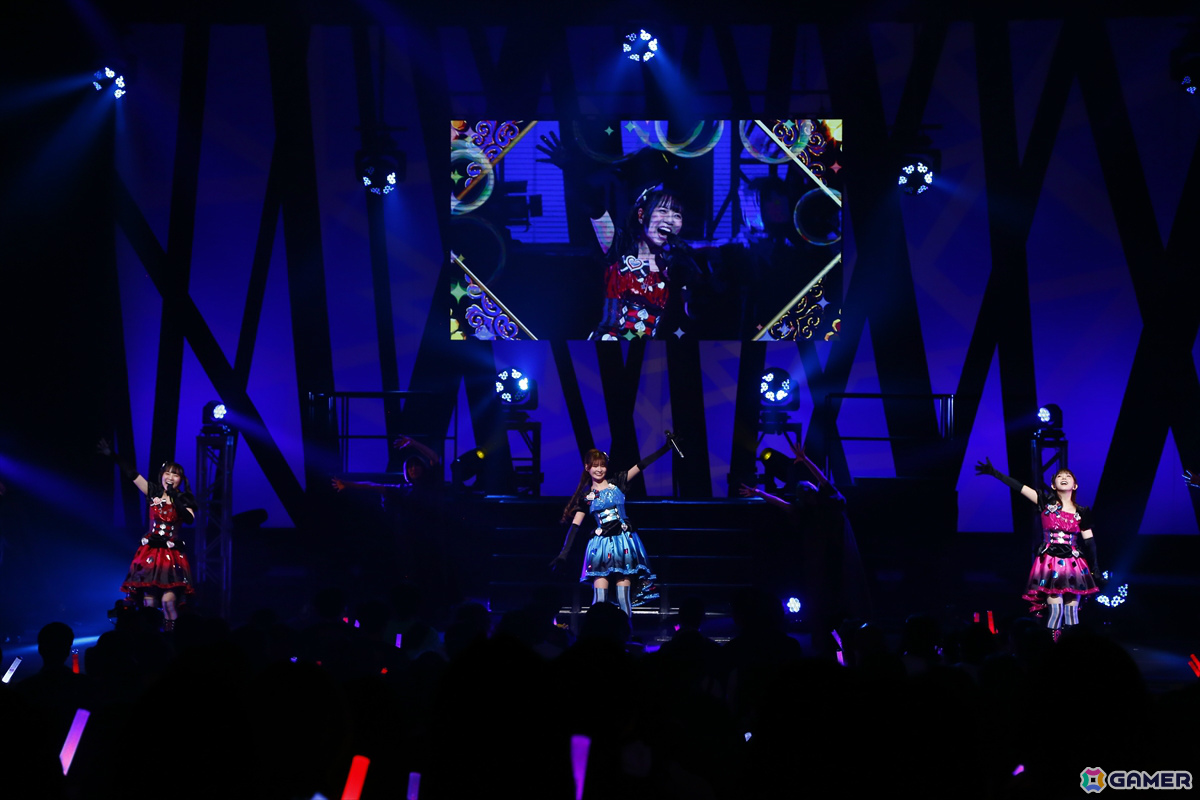 「アイドルタイムプリパラ」ガァルマゲドンによるライブ「『悪魔の宴～しもべたちよ、呪ってやる！なの！ガァル！～』by プリパラ」の公式レポートが公開！の画像