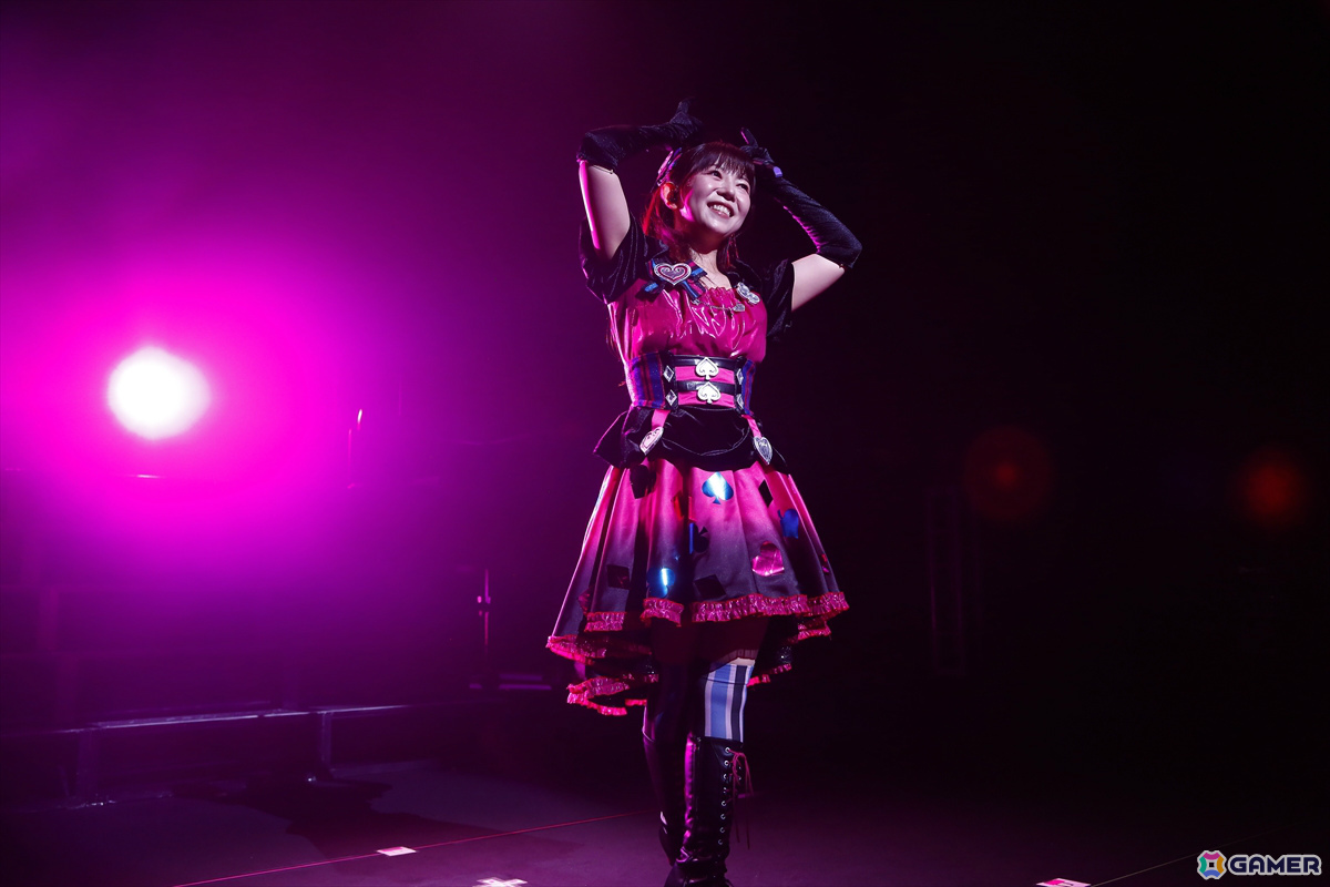 「アイドルタイムプリパラ」ガァルマゲドンによるライブ「『悪魔の宴～しもべたちよ、呪ってやる！なの！ガァル！～』by プリパラ」の公式レポートが公開！の画像