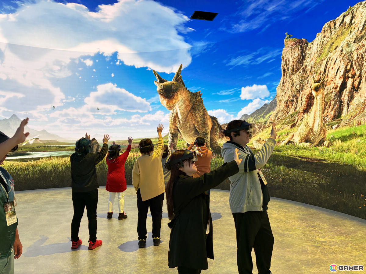 「モンスターハンター ブリッジ」体験の様子