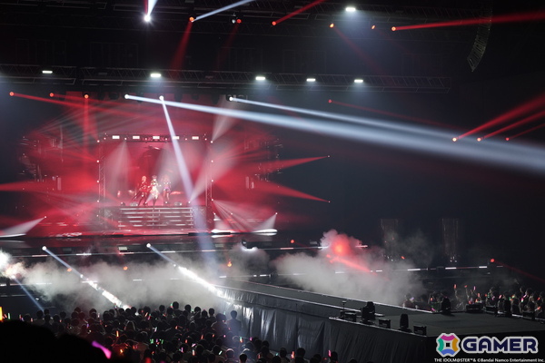 「シャニマス」ストレイライトによるxRライブ「283 Production XXXX Performance XXX= S/N-GUL4R1TY」の1公演目“0x01; initialize()”をレポートの画像4