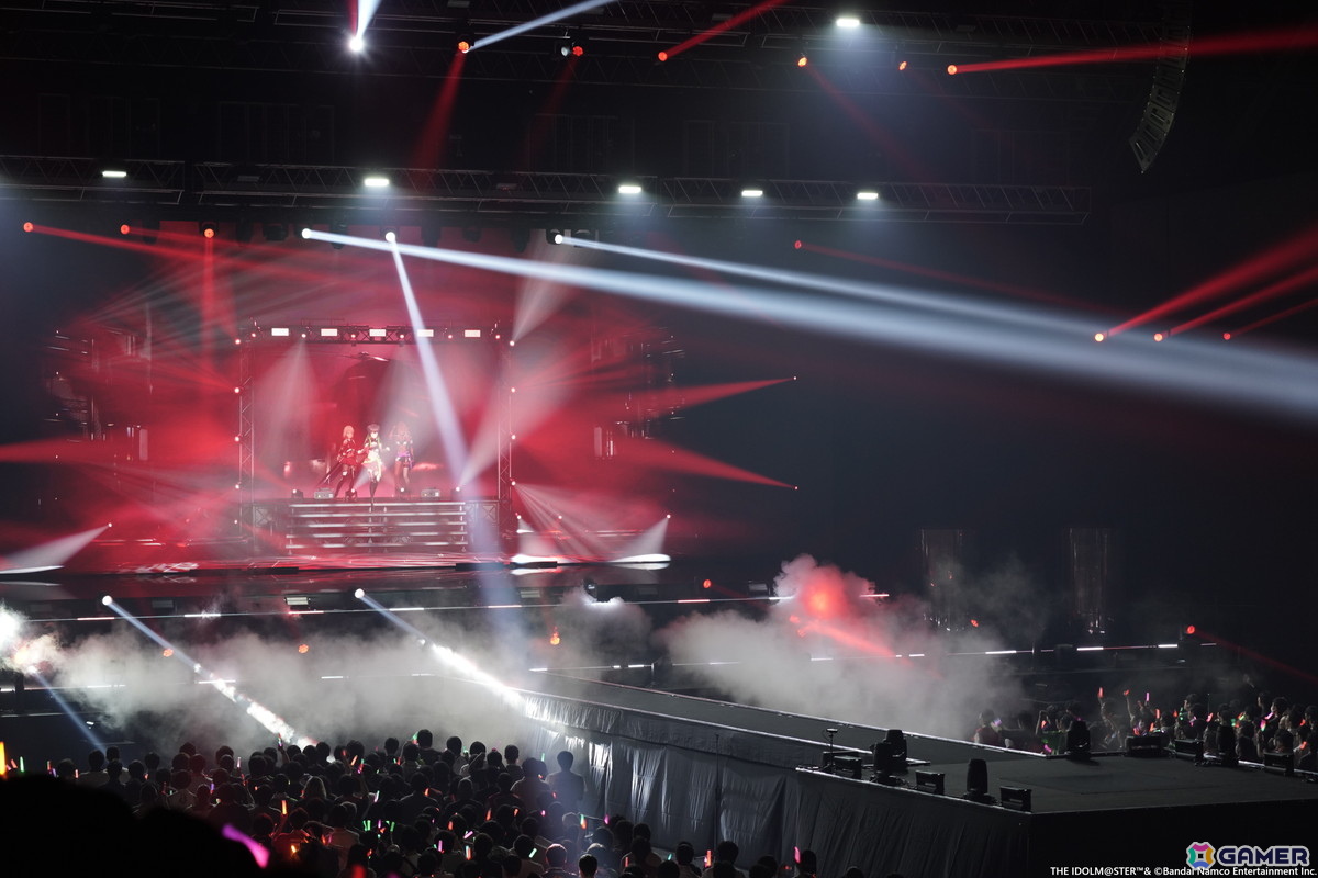「シャニマス」ストレイライトによるxRライブ「283 Production XXXX Performance XXX= S/N-GUL4R1TY」の1公演目“0x01; initialize()”をレポートの画像4