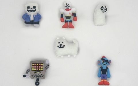 「UNDERTALE」サンズたちのぬいぐるみマグネットや「むかしむかし…」「スノーフルのまち」のオルゴールが9月9日に発売！