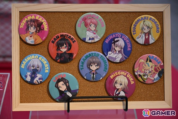 「バンドリ!」初の常設オフィシャルストア「BanG Dream! STORE」内覧会をレポート!描き下ろしのビジュアルや作品の世界観を味わえる内装に注目の画像