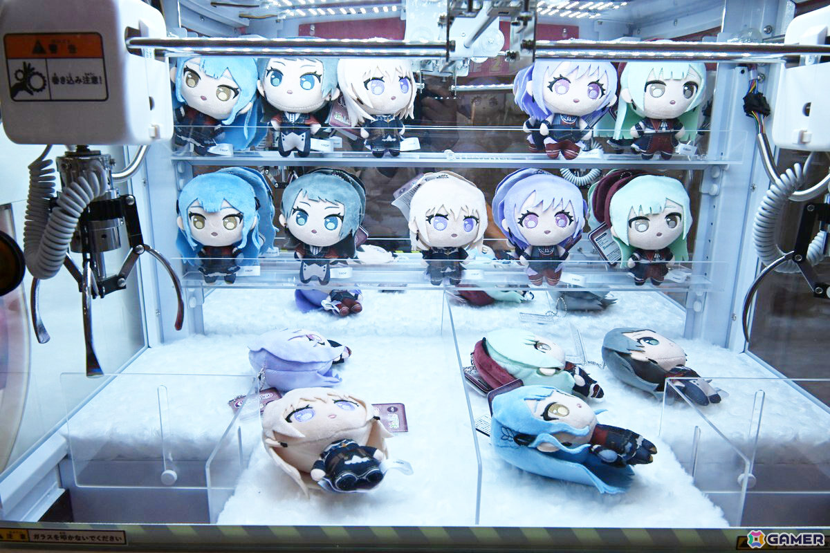 「バンドリ！」初の常設オフィシャルストア「BanG Dream! STORE」内覧会をレポート！描き下ろしのビジュアルや作品の世界観を味わえる内装に注目の画像32