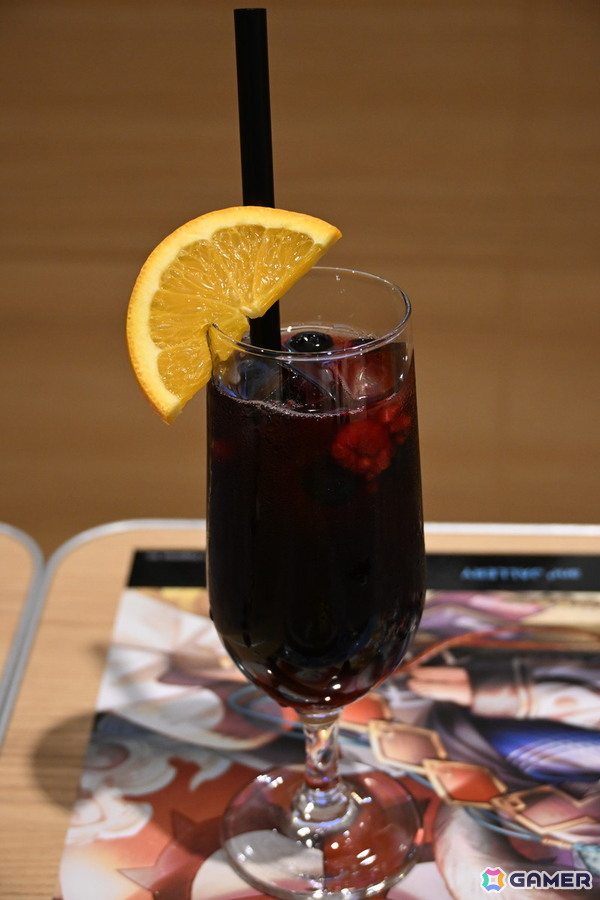 「シャドバWB」and GALLERYコラボカフェのメディア向け試食会をレポート!ボリューム・見栄えともに楽しめるコラボメニューをチェックの画像