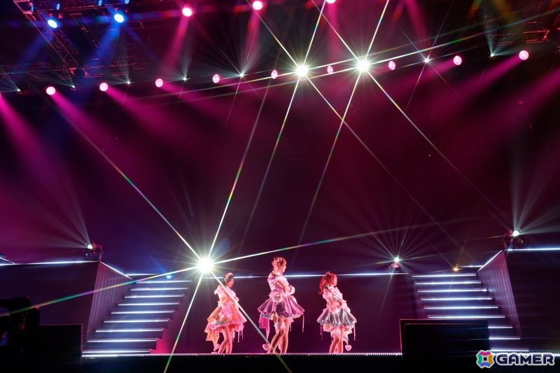 「シャニマス」8thライブ「iと夢」DAY1レポ――次元を超えたアイドルとキャストの共演と意味深な演出で戸惑いもあった“∞thライブ”にの画像