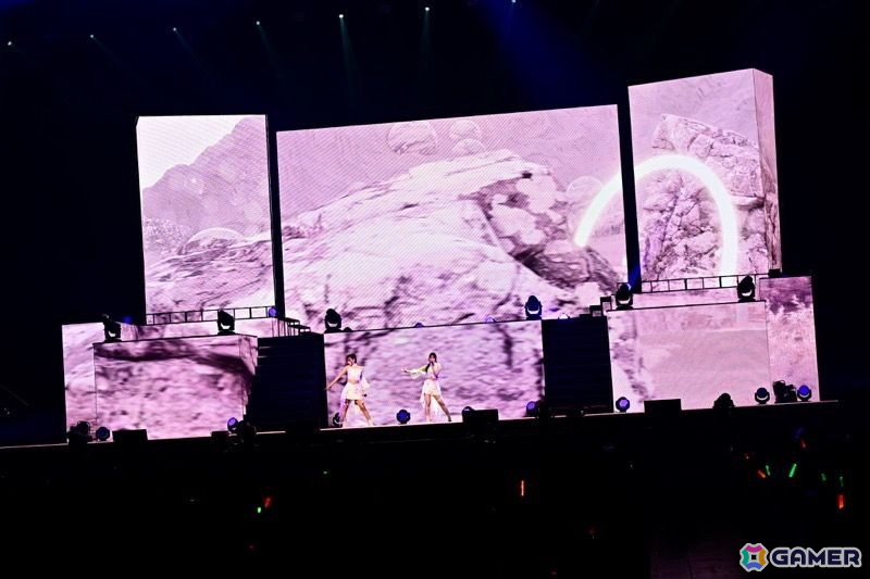 「シャニマス」8thライブ「iと夢」DAY1レポ――次元を超えたアイドルとキャストの共演と意味深な演出で戸惑いもあった“∞thライブ”にの画像