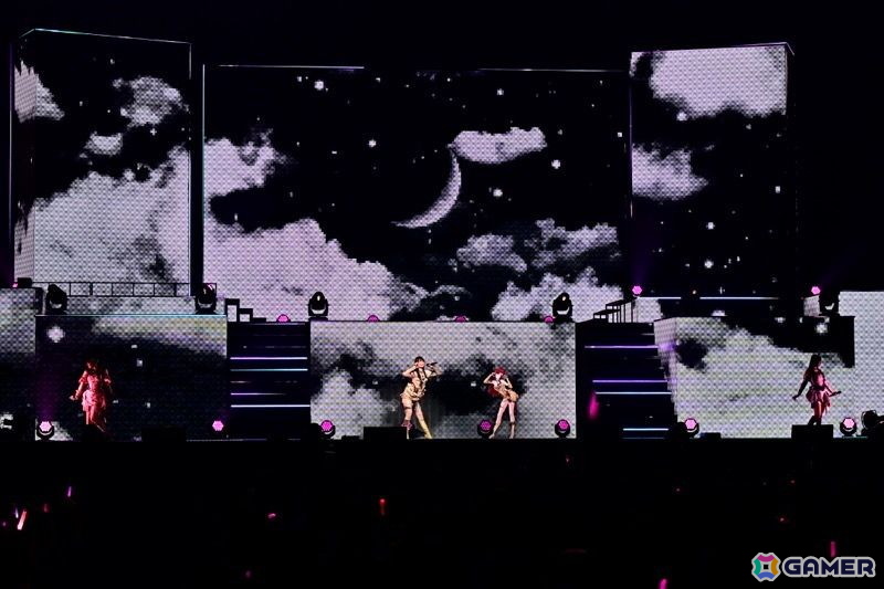 「シャニマス」8thライブ「iと夢」DAY1レポ――次元を超えたアイドルとキャストの共演と意味深な演出で戸惑いもあった“∞thライブ”にの画像