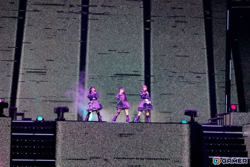 「シャニマス」8thライブ「iと夢」DAY2レポ――謎の“寡婦”などの演出でざわめきつつも卓越のパフォーマンスで魅了した“愛と夢”あるステージの画像