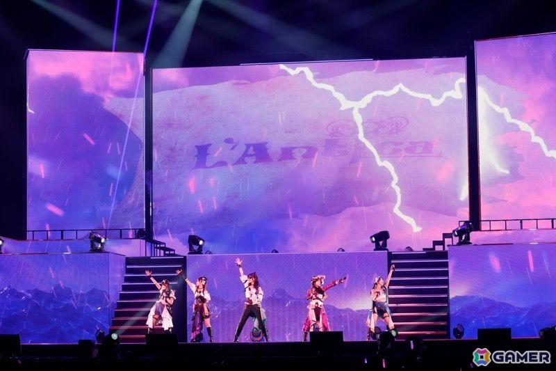 「シャニマス」8thライブ「iと夢」DAY2レポ――謎の“寡婦”などの演出でざわめきつつも卓越のパフォーマンスで魅了した“愛と夢”あるステージの画像