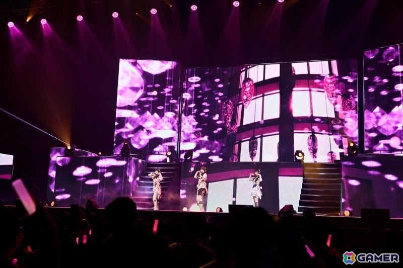 「シャニマス」8thライブ「iと夢」DAY2レポ――謎の“寡婦”などの演出でざわめきつつも卓越のパフォーマンスで魅了した“愛と夢”あるステージの画像