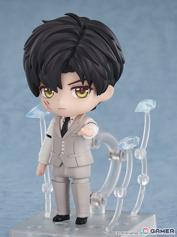 「恋と深空」より心臓外科医としての一面も持つレイが「ねんどろいど」となって登場！考え顔や微笑み顔、仕事や戦闘時を彷彿とさせる真剣顔も付属の画像12