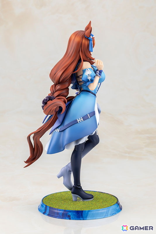 「ウマ娘」甘やかし上手なウマ娘・スーパークリークが立体化！青と白を基調とした勝負服も精緻に再現の画像