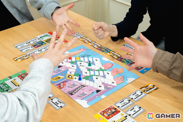 ClaGlaがゲームマーケット2026春に出展！魔改造階段ジャンケンゲーム「グミチョコパパイヤレボリューション」の試遊を楽しめるの画像3