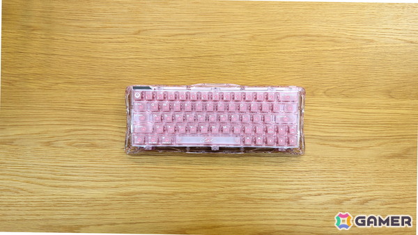 透明ピンクなキーボード「GravaStar Mercury V60 - クリスタルローズ」を紹介！磁気スイッチ搭載＋8K対応でデザインと性能を両立の画像2