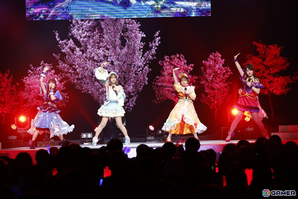 「映画ひみつのアイプリ まんかいバズリウムライブ！」スペシャルイベント Secret Stage ！昼公演オフィシャルレポートが公開！小川華果さん＆叶矢りかさんが初登場の画像