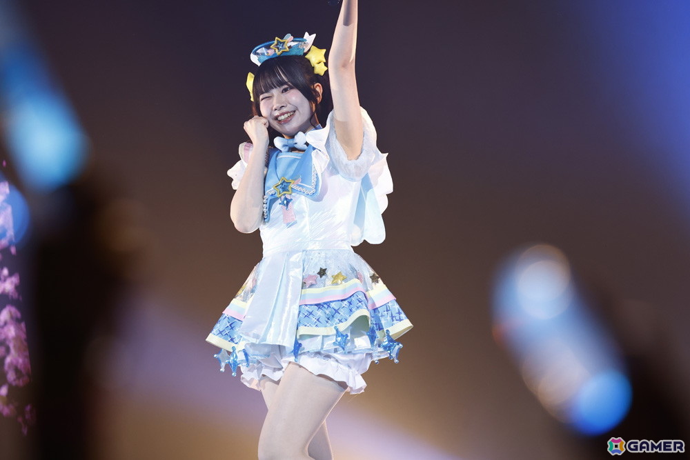 「映画ひみつのアイプリ まんかいバズリウムライブ！」スペシャルイベント Secret Stage ！昼公演オフィシャルレポートが公開！小川華果さん＆叶矢りかさんが初登場の画像