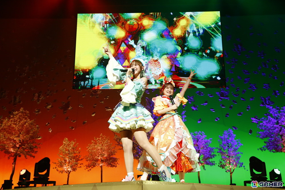 「映画ひみつのアイプリ まんかいバズリウムライブ！」スペシャルイベント Secret Stage ！昼公演オフィシャルレポートが公開！小川華果さん＆叶矢りかさんが初登場の画像