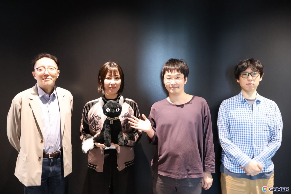 左から林真理氏、Achabox氏、ame氏、入交星士氏